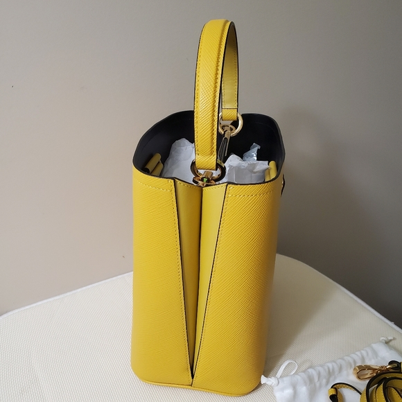 💥SOLD💥  Handbag - Picture 7 of 16